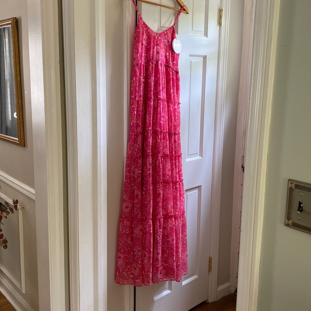 Beautiful brand new with tags floral maxi dress!